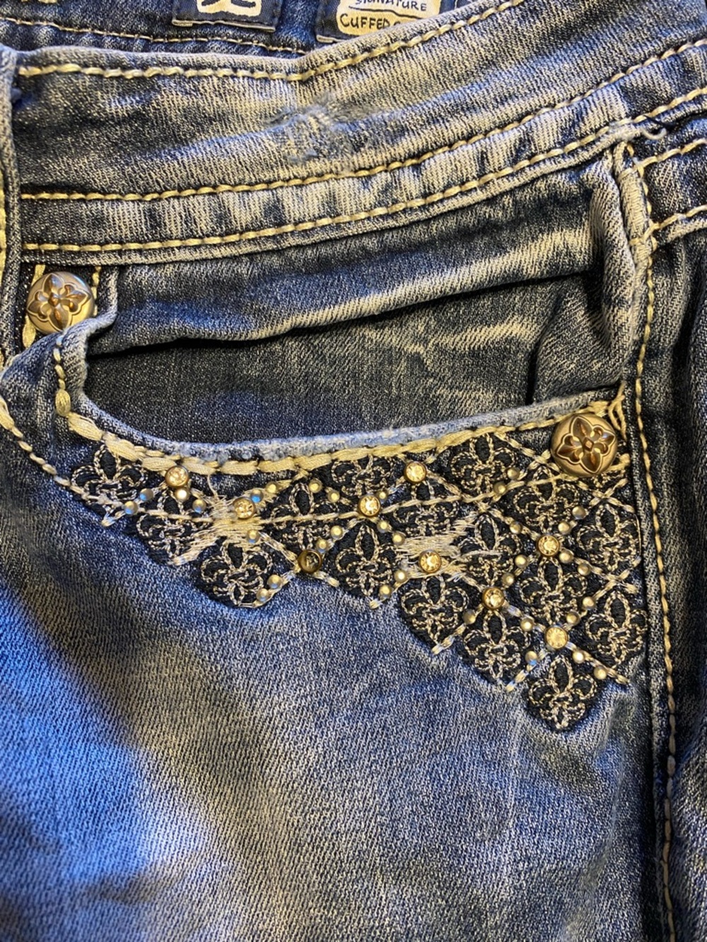 Miss Me Light Blue Faded Crop Jeans with Silver Lace Pockets - Picture 3 of 9